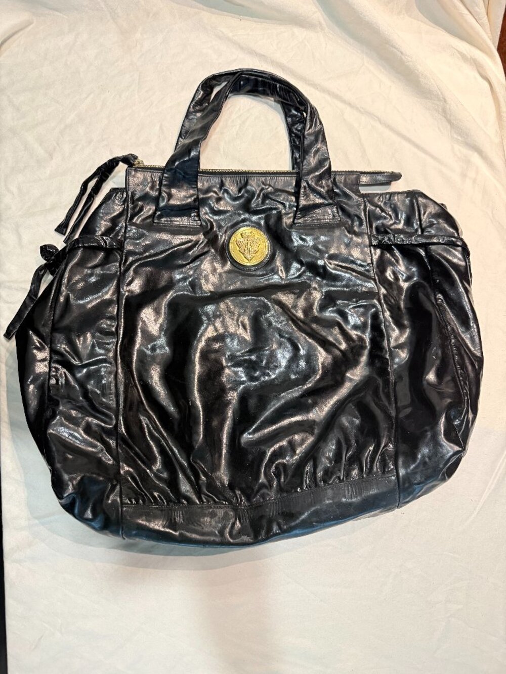 Gucci Hysteria Large Tote Black Soft Patent Calfskin Crest